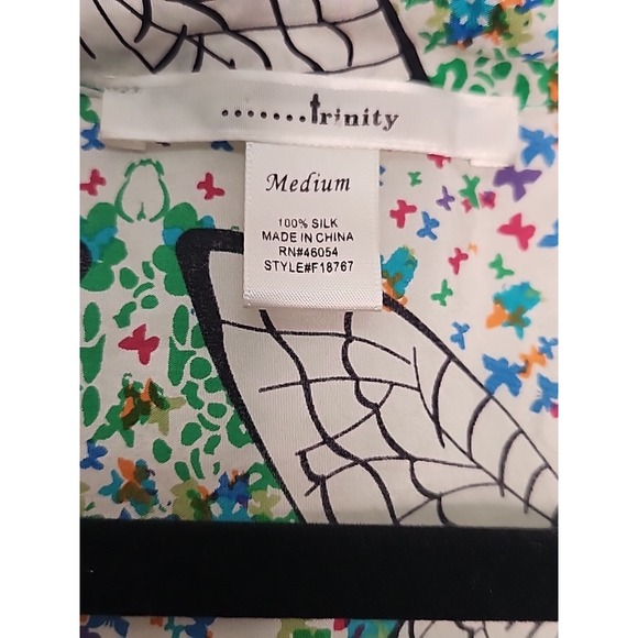 Trinity Anthropologie 100% Silk Blue & Green Butterflys Short Sleeve Top Fairy - Picture 5 of 10